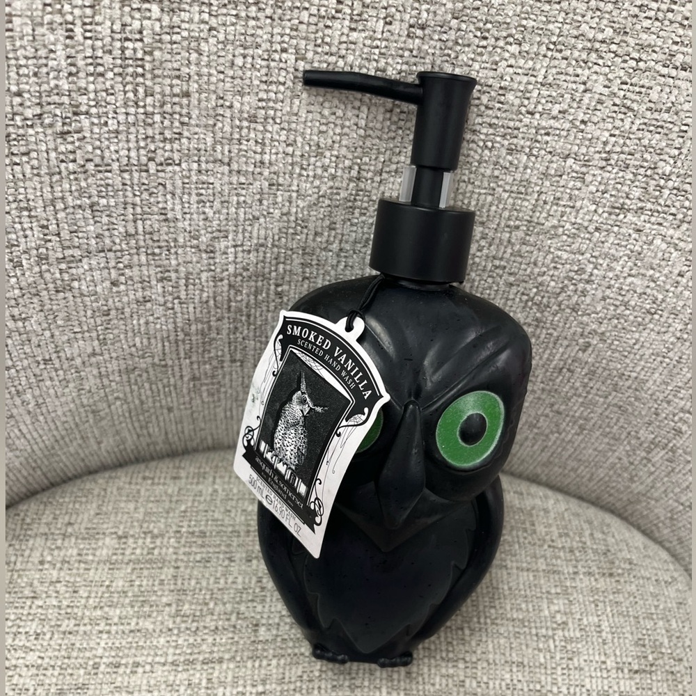 NWT ⚜️🖤⚜️ Asquith Somerset Halloween Smoke Vanilla scented hand soap - Picture 4 of 10